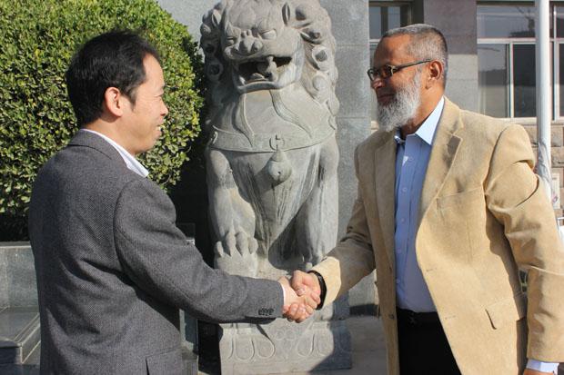 ：刈鹆庞氚突固构九浜峡陀嗳确⒌缡谐